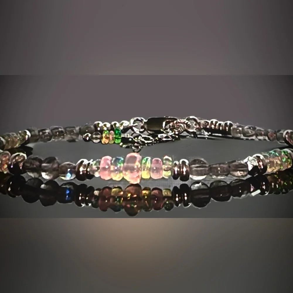 Labradorite, Ethiopian Opal Bracelet in Sterling silver - Picture 1 of 5